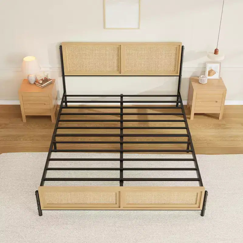 Cadre de lit avec tête et pied de lit en rotin naturel, plateforme en bois sans sommier tapissier requis, cadre de lit en métal anti-bruit