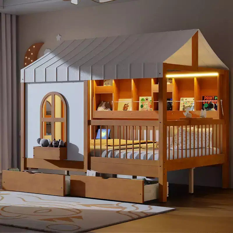 Lit cabane complet avec 2 tiroirs, étagères de rangement éclairées, station de recharge, toit et barrières de sécurité
