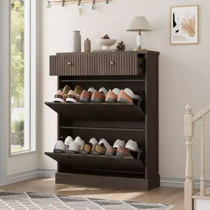 Meuble à chaussures avec 2 tiroirs basculants et 1 tiroir supérieur, organisateur de rangement étroit moderne avec étagères réglables et amovibles